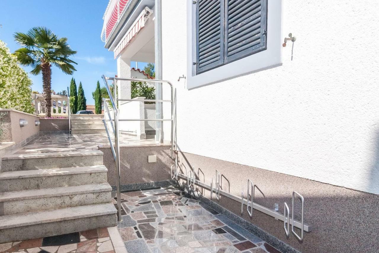 Villa California ポレッチ エクステリア 写真