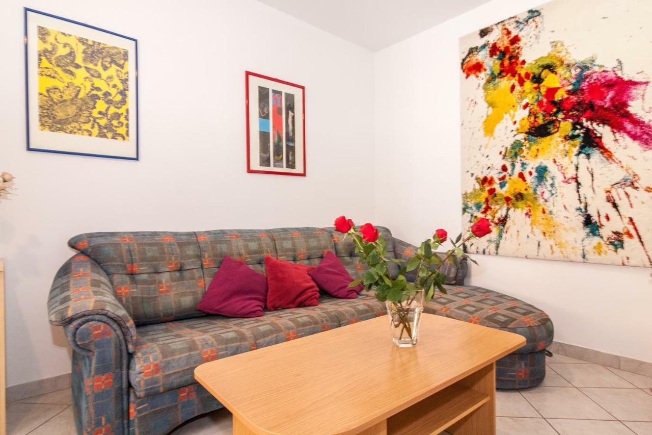 Villa California ポレッチ エクステリア 写真