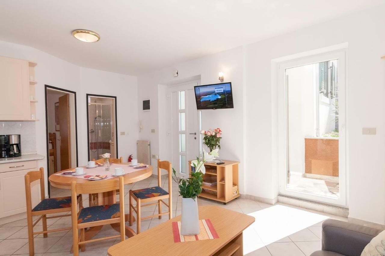 Villa California ポレッチ エクステリア 写真